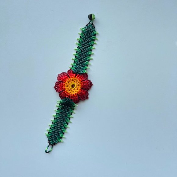 Mexican Handmade Beaded Flower Bracelet - Picture 4 of 4